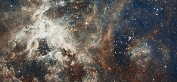 3d韩漫新作《星际迷途》封面，科幻宇宙背景中的3d渲染人物，光效与星空场景极具视觉冲击力